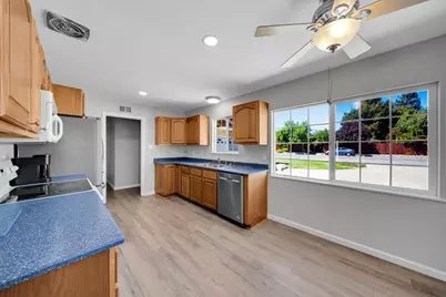 6940 Calvin Drive, Citrus Heights, CA 95621 - Photo 6