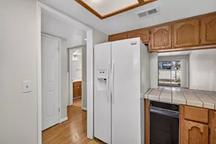 208 Wales Dr, Folsom, CA 95630 - Photo 6