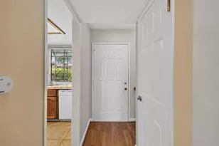 208 Wales Dr, Folsom, CA 95630 - Photo 4
