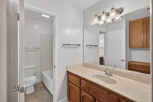 208 Wales Dr, Folsom, CA 95630 - Photo 14