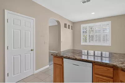 10038 Waterfield Drive, Elk Grove, CA 95757 - Photo 20