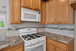 10038 Waterfield Dr, Elk Grove, CA 95757 - Photo 18