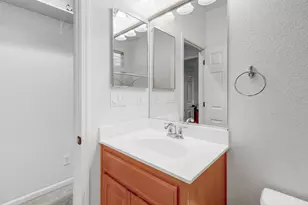 20 Loma Verde Ct, Sacramento, CA 95822 - Photo 22