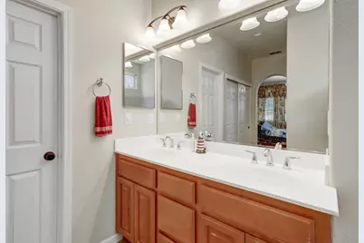 20 Loma Verde Court, Sacramento, CA 95822 - Photo 18