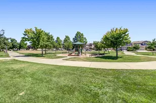 20 Loma Verde Ct, Sacramento, CA 95822 - Photo 38