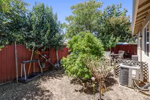 20 Loma Verde Ct, Sacramento, CA 95822 - Photo 30