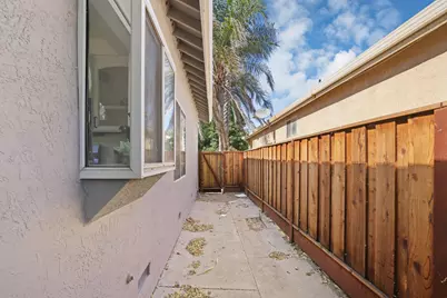 330 Falcon Court, Tracy, CA 95376 - Photo 38