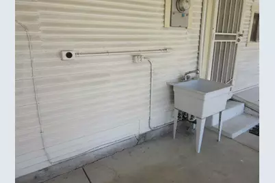 61 E Ellis Street, Stockton, CA 95204 - Photo 18