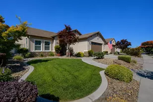 1390 Arbor Brook Dr, Manteca, CA 95336 - Photo 2