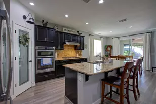 1390 Arbor Brook Dr, Manteca, CA 95336 - Photo 10