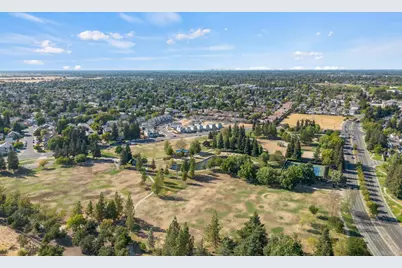 6391 Chesterbrook Drive, Elk Grove, CA 95758 - Photo 48