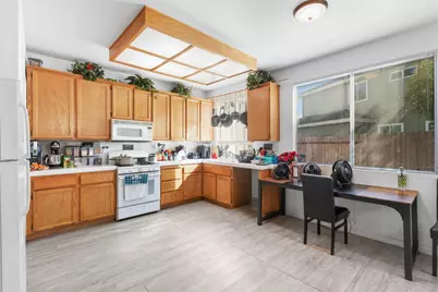 6391 Chesterbrook Drive, Elk Grove, CA 95758 - Photo 38