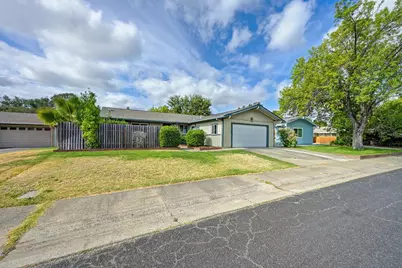 1710 Russell Way, Roseville, CA 95661 - Photo 2
