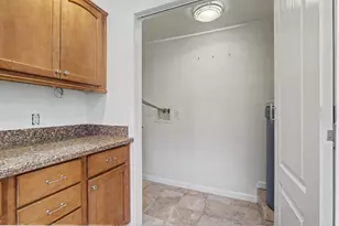 5828 N Haven Dr, North Highlands, CA 95660 - Photo 22