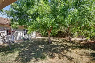5828 N Haven Dr, North Highlands, CA 95660 - Photo 26