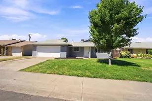 7117 Delhaven Way, North Highlands, CA 95660 - Photo 2