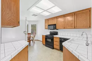4421 Limnos Ct, Elk Grove, CA 95758 - Photo 2