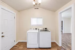 828 W 23rd St, Merced, CA 95340 - Photo 16