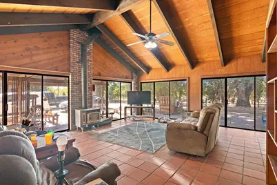 236 N Missouri Avenue, Waterford, CA 95386 - Photo 8