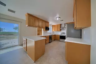 7878 W Howard Rd, Stockton, CA 95206 - Photo 6