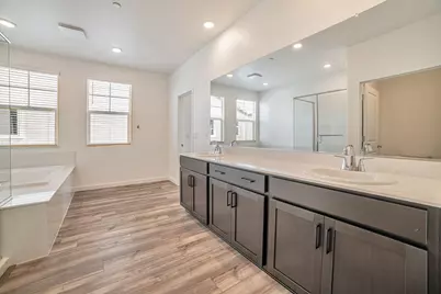 1554 N Central Parkway, Mountain House, CA 95391 - Photo 8