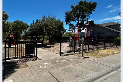 828 Lyonia Drive, Galt, CA 95632 - Photo 14