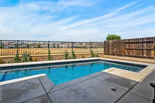 1327 Larkspur Dr, Rocklin, CA 95765 - Photo 32