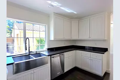 1310 Commons Drive, Sacramento, CA 95825 - Photo 2