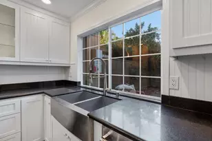 1310 Commons Dr, Sacramento, CA 95825 - Photo 16