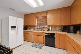 802 Pine St, Manteca, CA 95336 - Photo 18