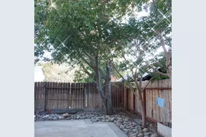 8425 Vintage Park Drive, Sacramento, CA 95828 - Photo 16