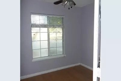 8425 Vintage Park Drive, Sacramento, CA 95828 - Photo 10