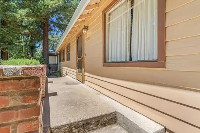 2221 Sierra Boulevard, Sacramento, CA 95825 - Photo 28