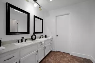 1041 Armor Dr, Stockton, CA 95209 - Photo 20
