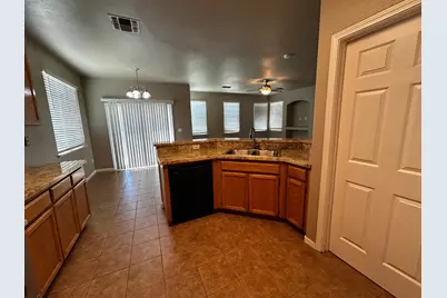 948 Lake Park Avenue, Galt, CA 95632 - Photo 4