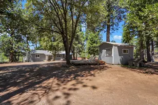 18366 Pine Bark Dr, Mokelumne Hill, CA 95245 - Photo 16