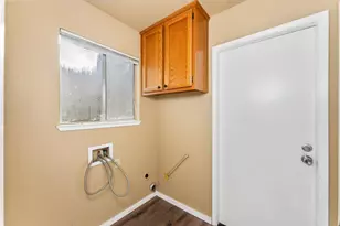 1030 Betsy Ross Dr, Roseville, CA 95747 - Photo 14