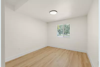 532 E Alpine Ave, Stockton, CA 95204 - Photo 16