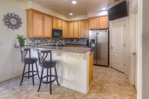 9 Haddock Pl, Sacramento, CA 95835 - Photo 12