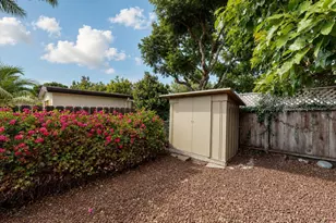 929 Capistrano Dr, Salinas, CA 93901 - Photo 32