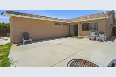 832 W 8th Street, Stockton, CA 95206 - Photo 30