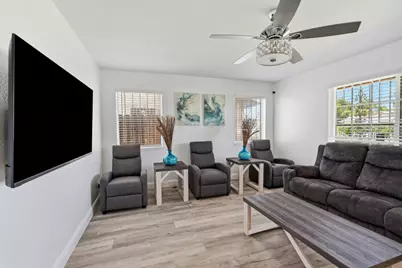 832 W 8th Street, Stockton, CA 95206 - Photo 6
