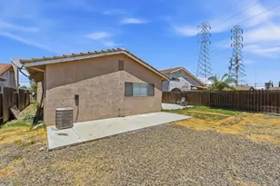 832 W 8th St, Stockton, CA 95206 - Photo 34