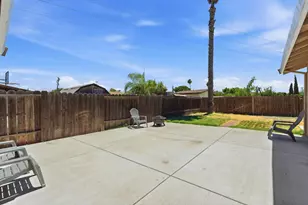832 W 8th St, Stockton, CA 95206 - Photo 32