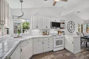 821 N Hill Way, Sacramento, CA 95838 - Photo 10