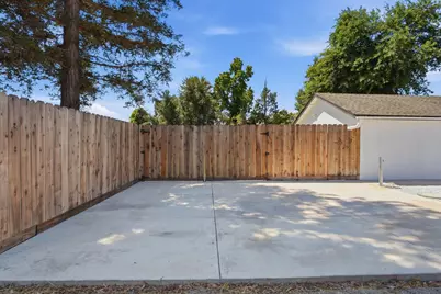 6244 Robin Avenue, Livingston, CA 95334 - Photo 8