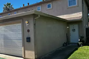 110 McFarland St, Galt, CA 95632 - Photo 2