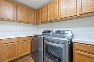 5533 Dunlay Dr, Sacramento, CA 95835 - Photo 26