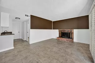 10036 Vanguard Dr, Sacramento, CA 95827 - Photo 16