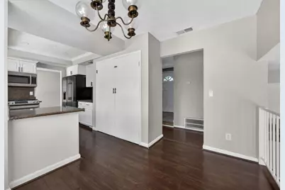 10036 Vanguard Drive, Sacramento, CA 95827 - Photo 14